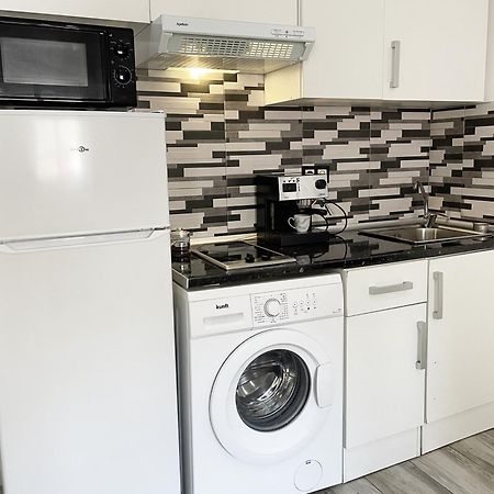Relax Apartaments 1Min Metro Мадрид Экстерьер фото