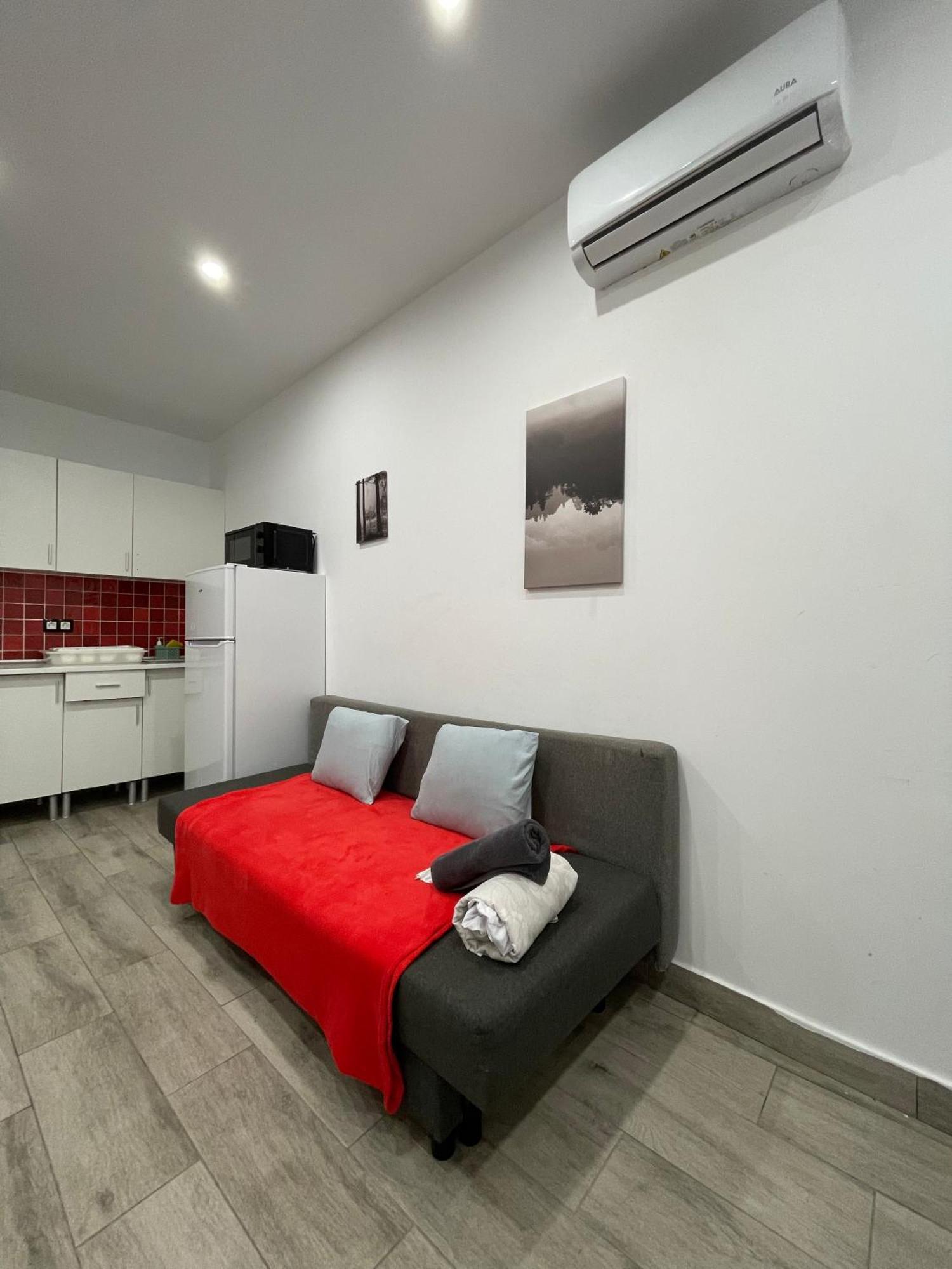 Relax Apartaments 1Min Metro Мадрид Экстерьер фото